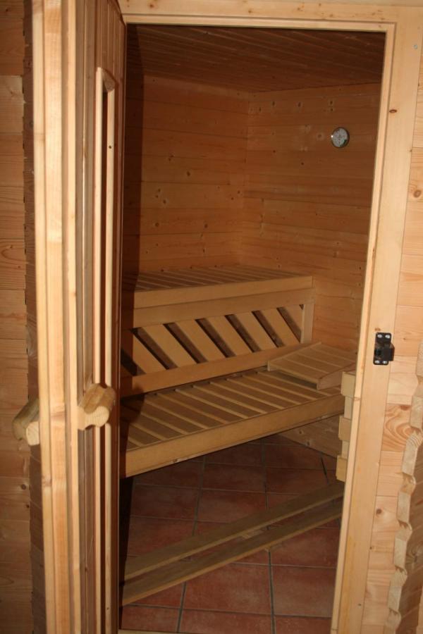 Haus Emily Bed and Breakfast Schladming Exteriör bild